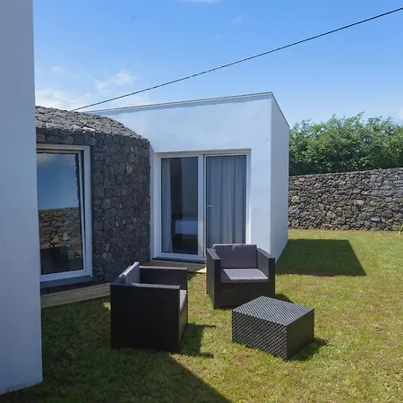Casa Dos Romeiros Farm stay Santa Barbara (Terceira)