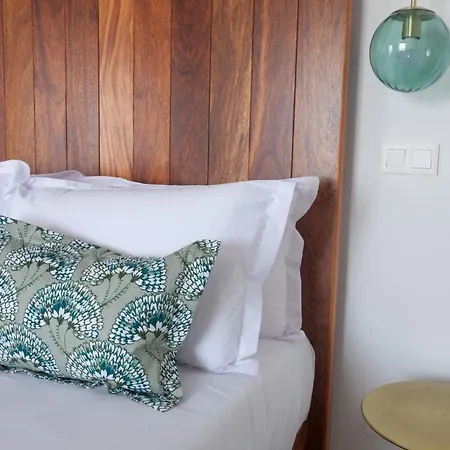 Casa Dos Romeiros * Santa Bárbara